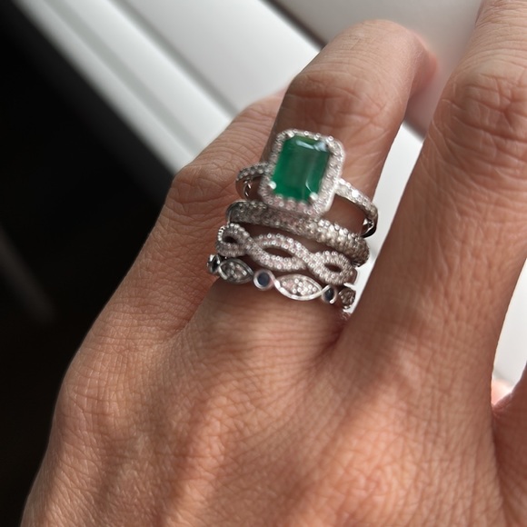 EFFY EMERALD DIAMOND RING - Picture 5 of 8